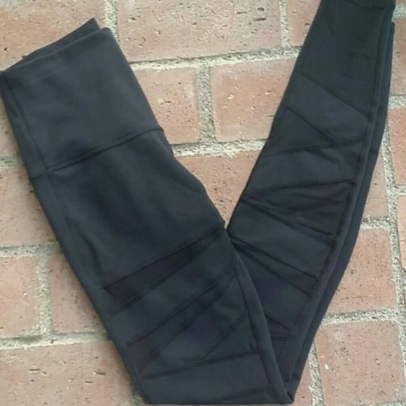 Lululemon Wunder Under Tech Mesh - Picture 7 of 8